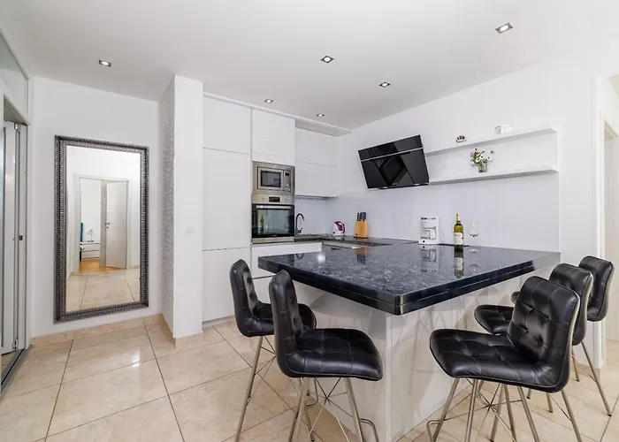 Jana * ツリクヴェニツァ